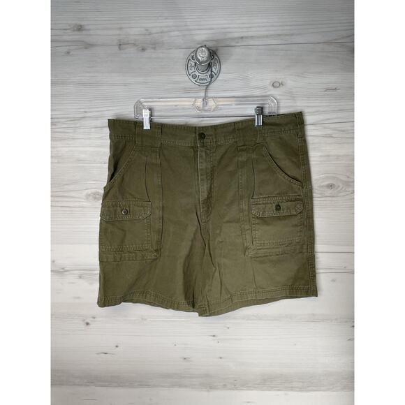 Cabela's Shorts Mens 38 Olive Green Cargo Utility Pockets Hiking Fishing Cotton - Picture 1 of 13